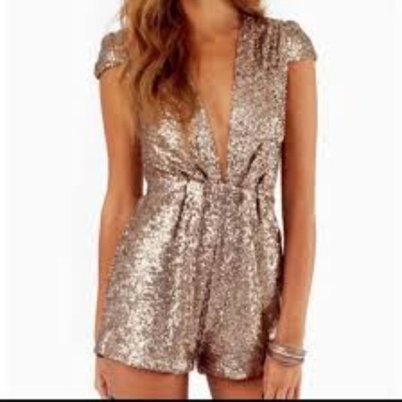 Tobi gold sequin romper shorts deep v neck medium - Picture 1 of 6